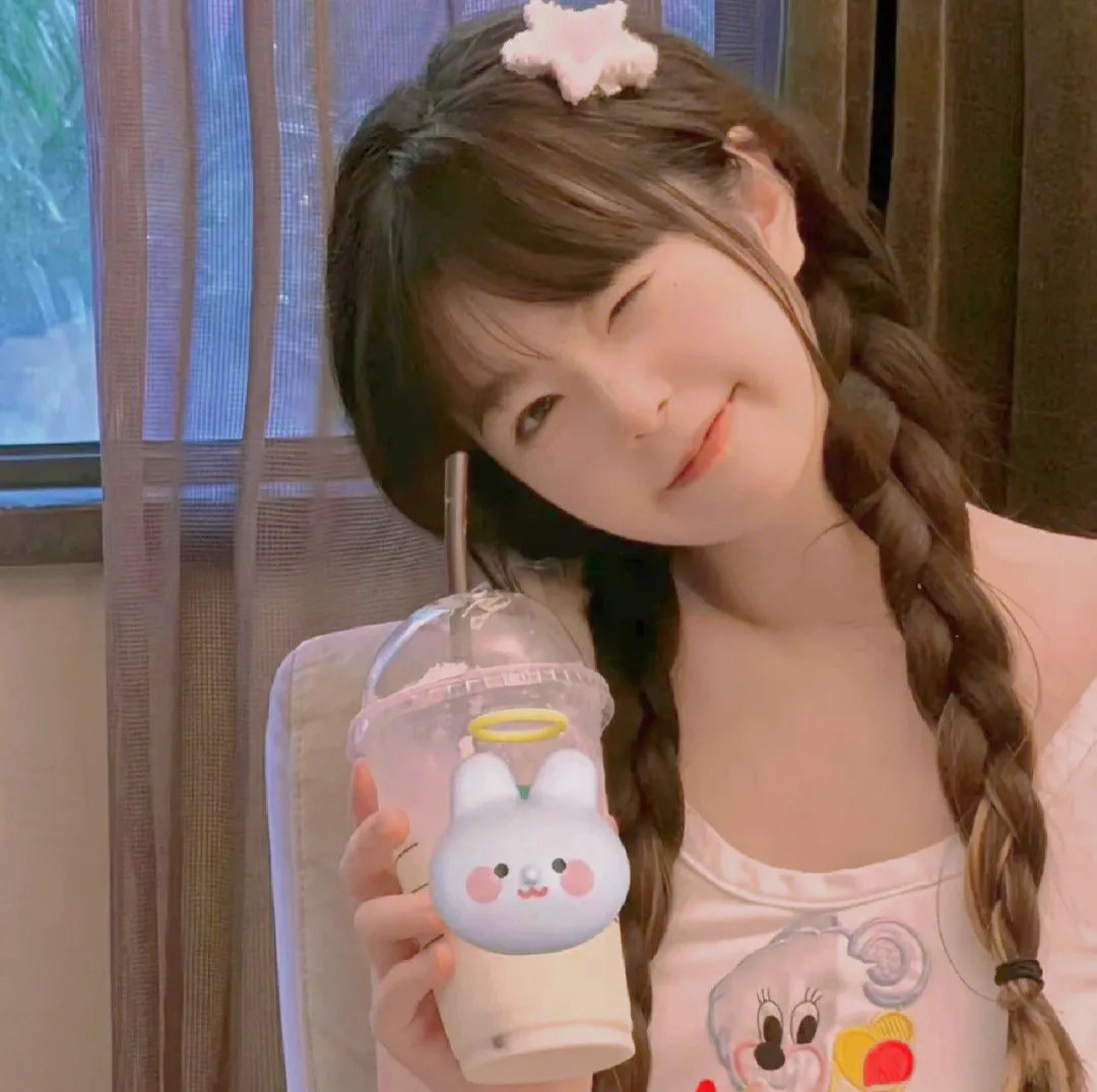 小维娜